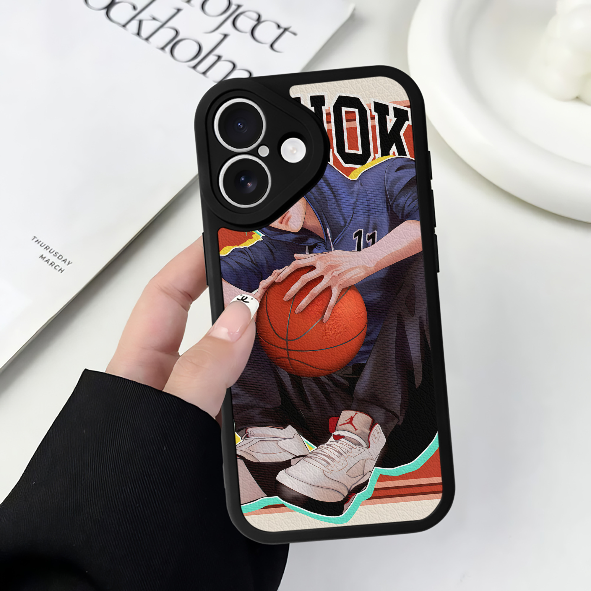 （画像用） SLAM DUNK／スラムダンク 【iPhone 16シリーズ対応】シリコンスマホケース（レザー調） 材質：シリコン